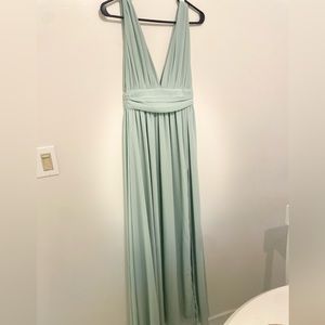Pretty prom dress.